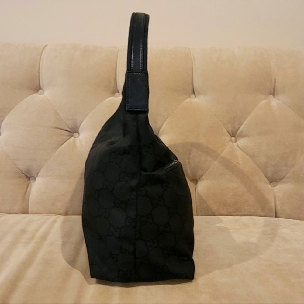 Authentic Gucci Black GG Monogram Nylon Canvas Hobo Vintage Bag. MA199 - Picture 4 of 16